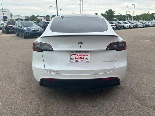 Pearl White Multi-Coat 2022 Tesla Model Y Performance Dual Motor All-Wheel Drive