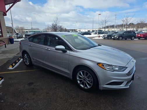 2017 Ford Fusion Hybrid S