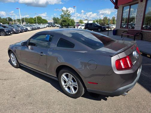 2011 Ford Mustang V6