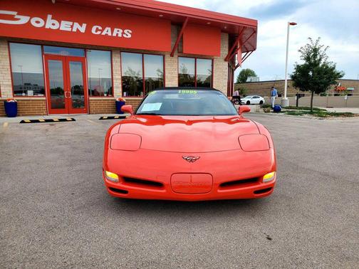 2000 Chevrolet Corvette Base