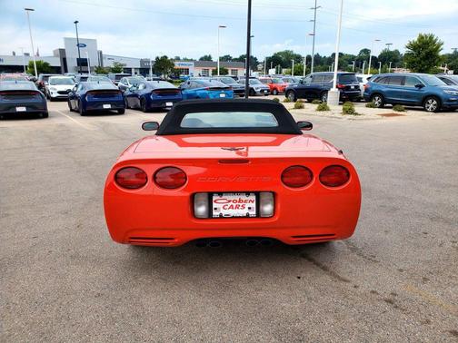 2000 Chevrolet Corvette Base
