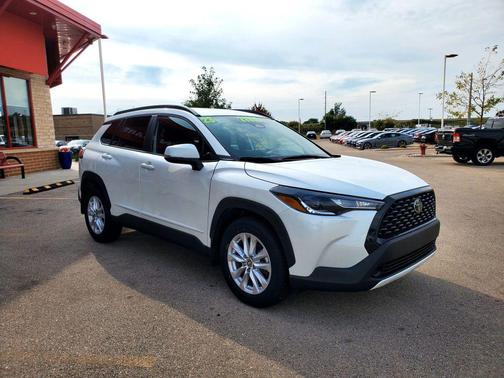 2023 Toyota Corolla Cross LE