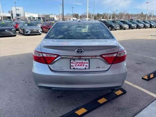2015 Toyota Camry Hybrid SE