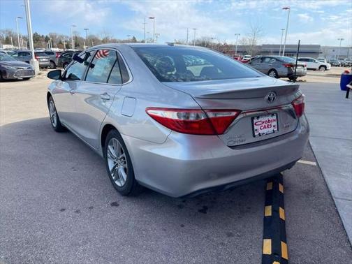 2015 Toyota Camry Hybrid SE