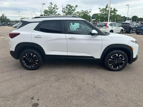 Summit White 2023 Chevrolet Trailblazer LT