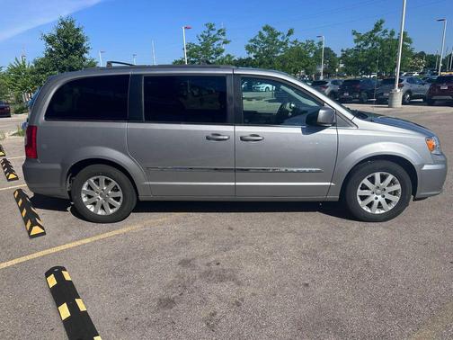 Billet Silver Metallic Clearcoat 2015 Chrysler Town & Country Touring