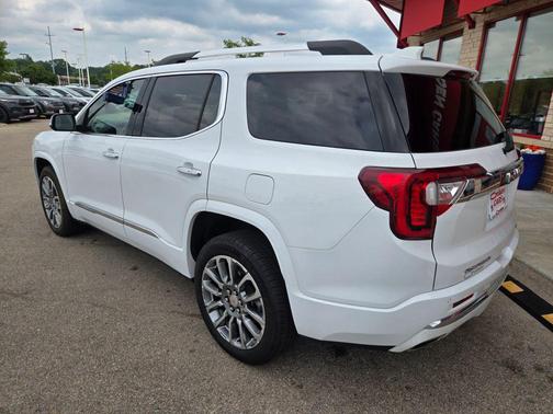 Summit White 2023 GMC Acadia Denali