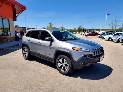 2017 Jeep Cherokee Sport