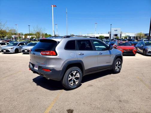 2017 Jeep Cherokee Sport