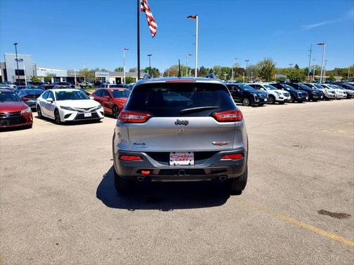 2017 Jeep Cherokee Sport