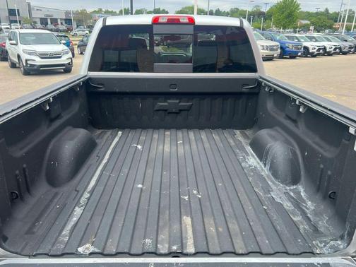 Silver Ice Metallic 2018 Chevrolet Silverado 1500 1LT