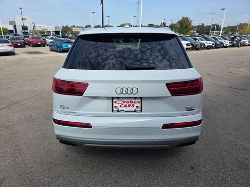 2017 Audi Q7 3.0T Premium