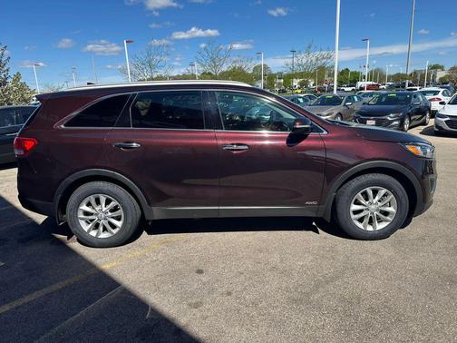 Dark Cherry 2016 Kia Sorento LX