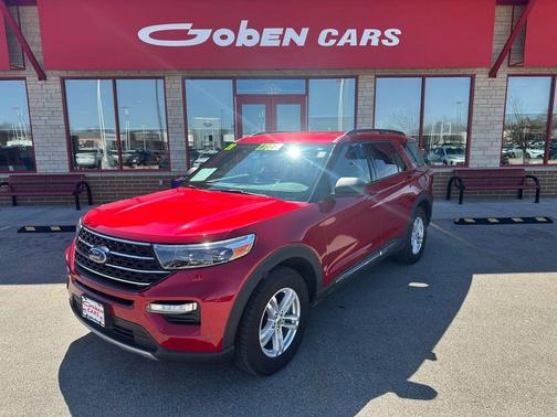 Rapid Red Metallic Tinted Clearcoat 2020 Ford Explorer XLT