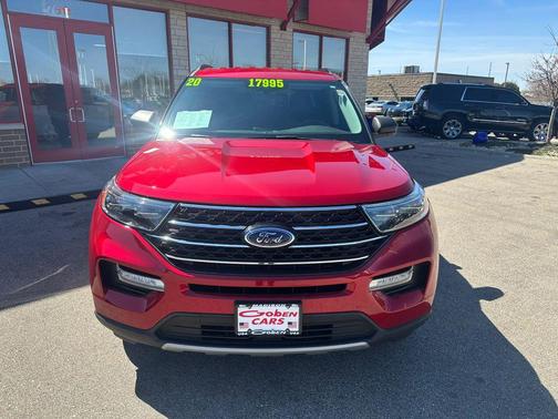 Rapid Red Metallic Tinted Clearcoat 2020 Ford Explorer XLT