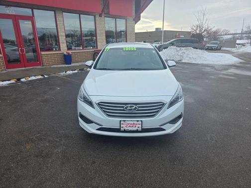 2017 Hyundai SONATA SE