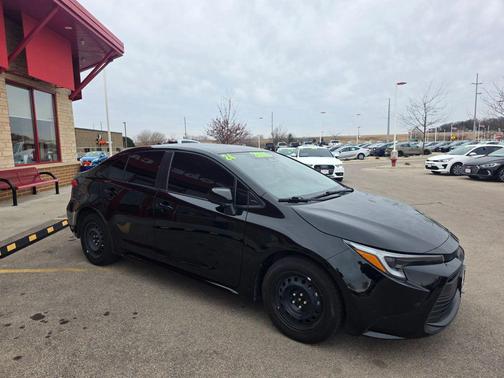 2024 Toyota Corolla Hybrid SE