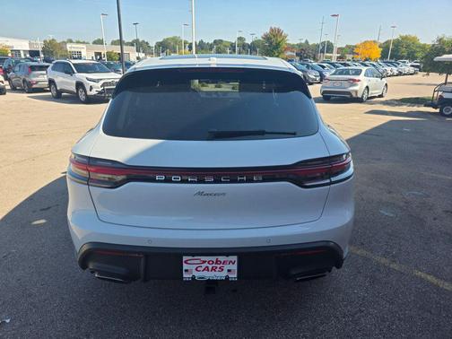 2023 Porsche Macan T Sport Utility 4D