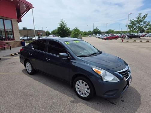 2016 Nissan Versa 1.6 S