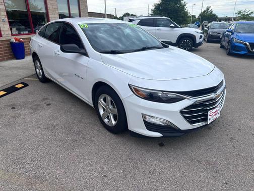 Summit White 2023 Chevrolet Malibu 1LS