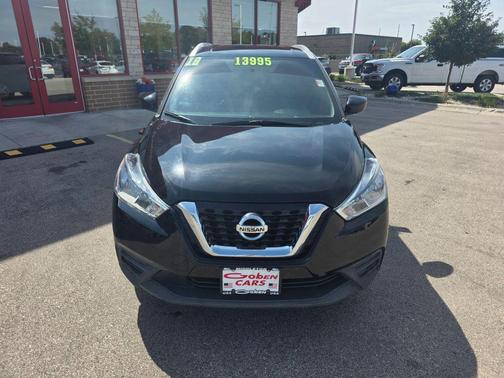 2019 Nissan Kicks S