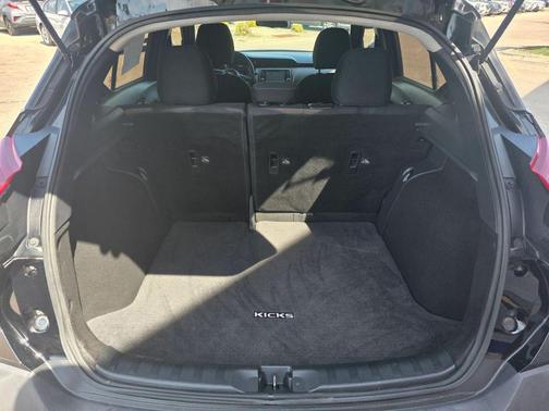 2019 Nissan Kicks S