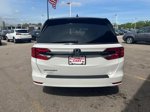 Platinum White Pearl 2021 Honda Odyssey EX-L