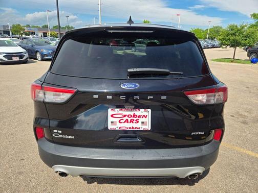 Agate Black Metallic 2021 Ford Escape SE