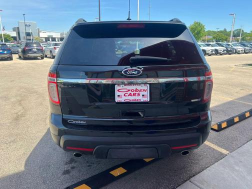 Tuxedo Black Metallic 2015 Ford Explorer Sport