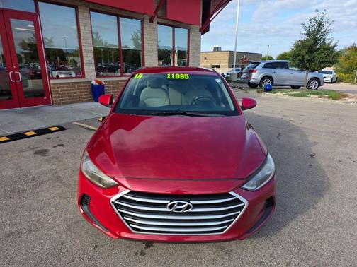 2018 Hyundai ELANTRA SE