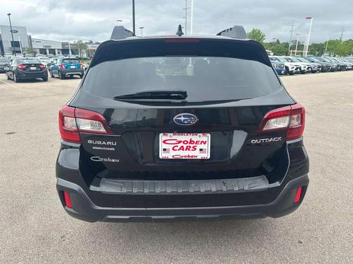 Crystal Black Silica 2018 Subaru Outback 2.5i Limited