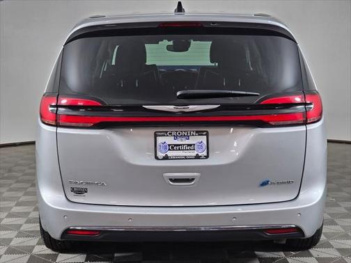 2023 Chrysler Pacifica Hybrid Limited