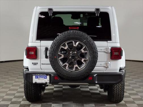 2025 Jeep Wrangler 4-Door Sahara 4x4