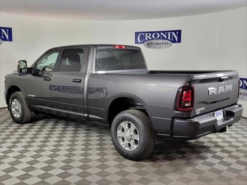 2025 RAM 2500 Big Horn Crew Cab 4x2 6'4' Box