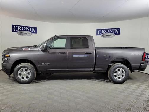 2025 RAM 2500 Big Horn Crew Cab 4x2 6'4' Box