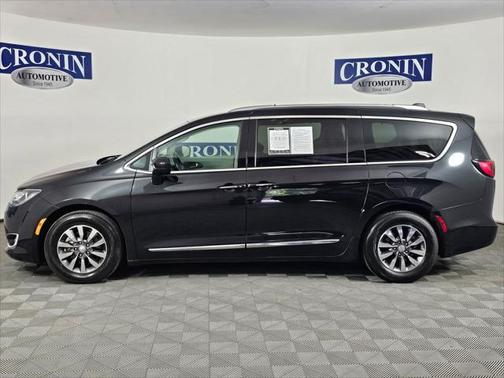 2020 Chrysler Pacifica Touring-L Plus