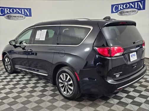 2020 Chrysler Pacifica Touring-L Plus