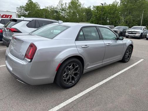 2018 Chrysler 300 S