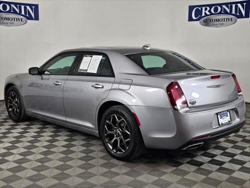 2018 Chrysler 300 S