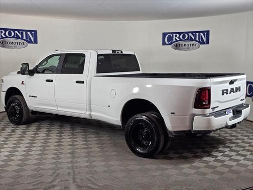 2025 RAM 3500 Big Horn Crew Cab 4x4 8' Box