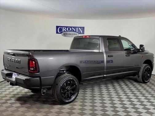 2025 RAM 2500 Big Horn Crew Cab 4x4 8' Box
