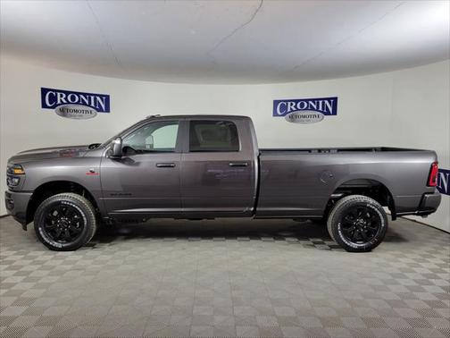 2025 RAM 2500 Big Horn Crew Cab 4x4 8' Box