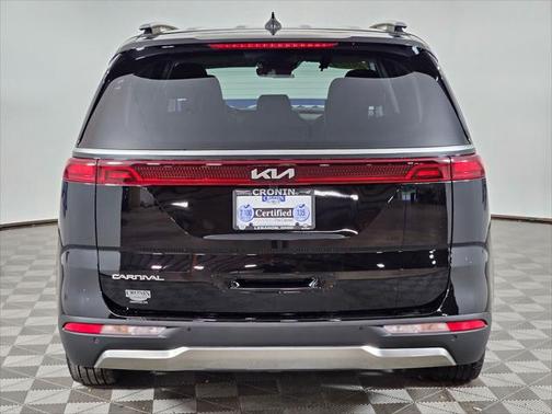 2024 Kia Carnival SX