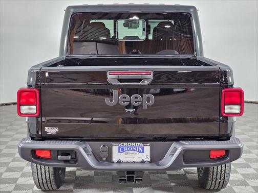 2025 Jeep Gladiator Sport S