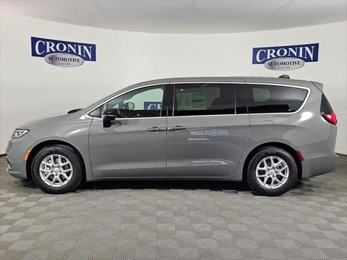 2025 Chrysler Pacifica L
