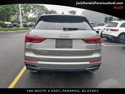 2021 Audi Q3 45 S line Premium