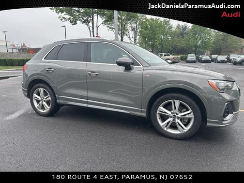 2021 Audi Q3 45 S line Premium