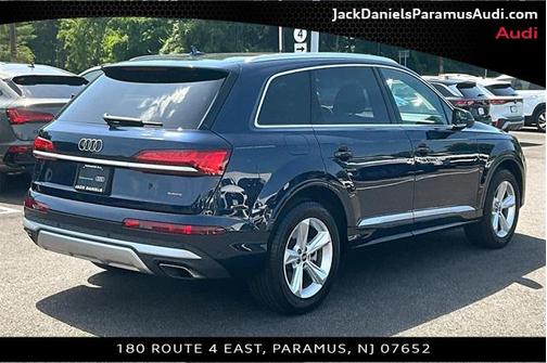 2025 Audi Q7 45 Premium