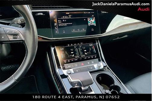 2022 Audi Q8 55 Premium Plus