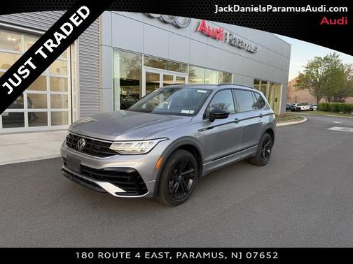 2023 Volkswagen Tiguan 2.0T SE R-Line Black 4MOTION